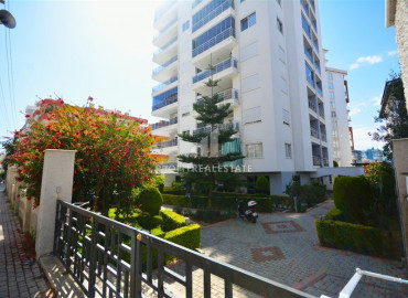 Spacious 3+1 apartment 350 meters from the sea in the active and international area of Mahmutlar. ID-8754 фото-5