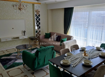 Luxury real estate: furnished 3 + 1 view duplex in the famous Mahmutlar residence ID-8758 фото-1
