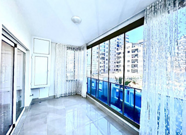 Двухкомнатная квартира с мебелью и бытовой техникой в элитном комплексе, в 400м от моря в Махмутларе ID-8779 фото-14