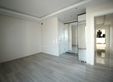 Large apartment of the original layout 2.5 + 1 in the Soli area, Mersin, 250m from the sea ID-8785 фото-10