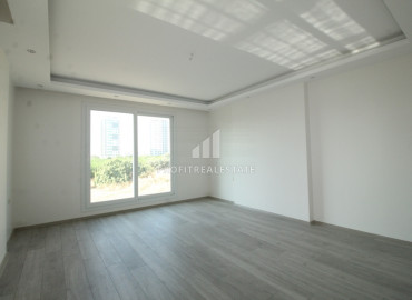 Large apartment of the original layout 2.5 + 1 in the Soli area, Mersin, 250m from the sea ID-8785 фото-15