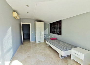Duplex apartment 3 + 1, with furniture and appliances, 100 meters from the sea, Oba, Alanya, 170 m2 ID-8804 фото-4
