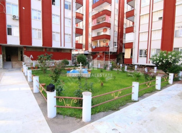 Меблированные трехкомнатные апартаменты в центре Махмутлара, Аланья, 90 м2 ID-8820 фото-17