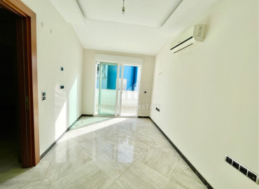 Duplex with five bedrooms and a separate kitchen 100 meters from the sea in Oba ID-8838 фото-17
