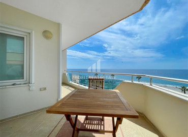 Large view furnished duplex with three bedrooms 50m from the sea in Mahmutlar ID-8864 фото-5