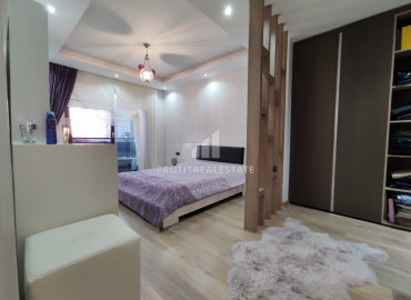 Квартира с четырьмя спальнями в новом комплексе с обширной инфраструктурой, в Соли, Мерсин ID-8895 фото-23