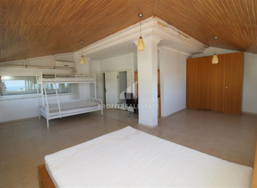 Трехэтажная вилла, с тремя спальнями, в живописном районе Каргыджак, Аланья, 270 м2 ID-8908 фото-17