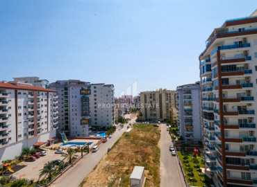 Large furnished apartment 2 + 1 in a premium class residence near the sea in Mahmutlar ID-8922 фото-19}}