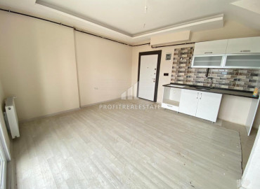 Duplex apartment 1 + 1 in Mersin, 250 meters from the sea in a residence with facilities ID-8945 фото-4