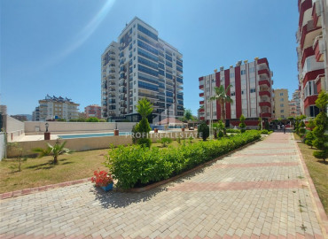 Inexpensive resale property: furnished 2+1 apartment 200m from the sea in Mahmutlar ID-8959 фото-22