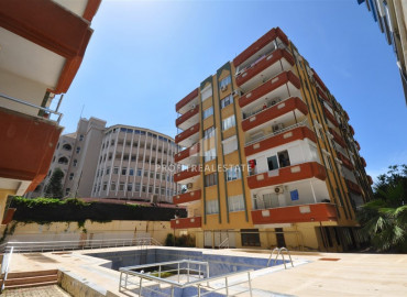 Трехкомнатная квартира в резиденции с бассейном в центре Махмутлара в 100 метрах от моря ID-8962 фото-1