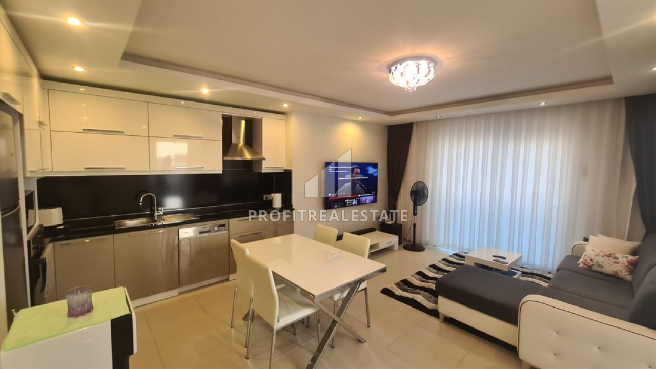 Cozy furnished view apartment 2 + 1 in a good residence of Mahmutlar ID-8976 фото-2