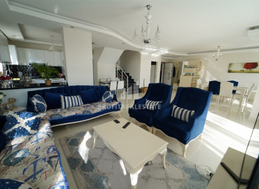 Furnished two-level apartment, with three bedrooms, 100 meters from the sea, Kestel, Alanya, 185 m2 ID-9004 фото-5