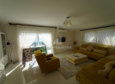 Furnished two-level apartment, with three bedrooms, 100 meters from the sea, Kestel, Alanya, 185 m2 ID-9004 фото-15