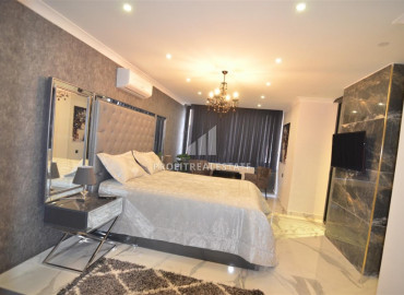 Elegant designer two-bedroom apartment in an urban-type building in the very center of Alanya ID-9061 фото-22