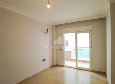 Two-storey apartment, with three bedrooms, unfurnished, just 100 meters from the sea, Mahmutlar, Alanya, 180 m2 ID-9084 фото-5
