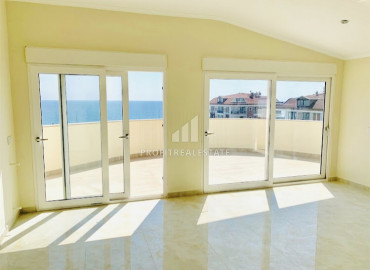 View duplex penthouse 5 + 2 without furniture and household appliances 50 meters from the sea in Kestel ID-9094 фото-21