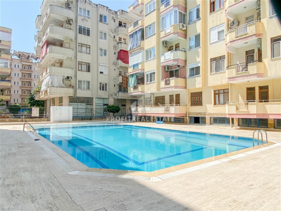 Spacious furnished 3+1 apartment with separate kitchen 400m from the sea in Mahmutlar ID-9108 фото-1