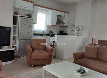 Furnished 2+1 apartment with two bedrooms on the main street of Mahmutlar, 150m from the sea ID-9157 фото-3