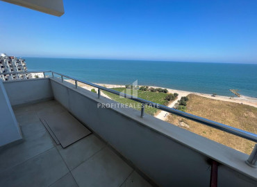 Furnished view apartment 3 + 1 on a high floor, in Cesmeli, 100m from the coast ID-9158 фото-9