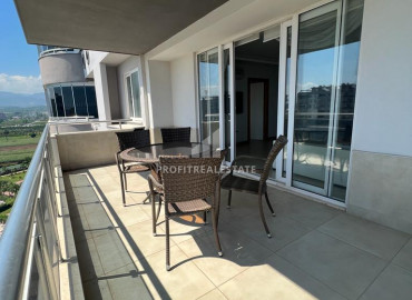 Furnished view apartment 3 + 1 on a high floor, in Cesmeli, 100m from the coast ID-9158 фото-18