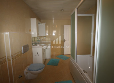 Просторный дуплекс с тремя спальнями в резиденции с бассейном в центре Алании, 400м от пляжа Клеопатры ID-9173 фото-34