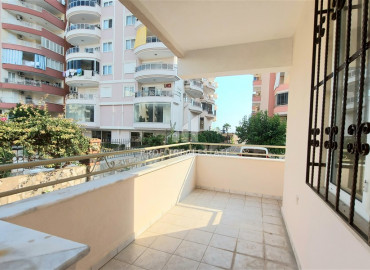 Three bedroom apartment with a separate kitchen on the first coastline in Mahmutlar ID-9249 фото-12}}