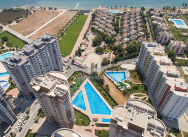 Two bedroom apartment of different sizes on different floors in a premium class residence in Cesmeli, Mersin ID-9285 фото-2}}