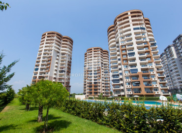 Two bedroom apartment of different sizes on different floors in a premium class residence in Cesmeli, Mersin ID-9285 фото-3}}