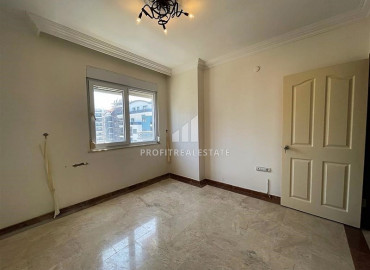 Большая трехкомнатная квартира на центральной улице Махмутлара, с видом на море и горы ID-9325 фото-8