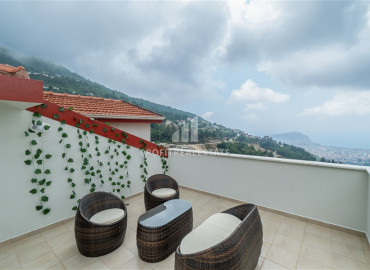 Furnished duplex 3 + 1 with stunning views in a townhouse in Alanya, Tepe ID-9381 фото-24