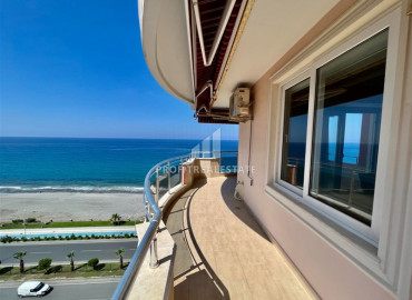 Large view apartment with two bedrooms on the first line in Mahmutlar ID-9396 фото-19