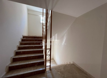 Large view apartment with two bedrooms on the first line in Mahmutlar ID-9396 фото-23