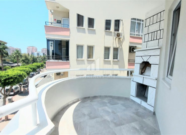 Renovated two bedroom apartment on the main street of Mahmutlar, 150 meters from the sea ID-9404 фото-8