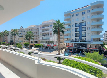 Renovated two bedroom apartment on the main street of Mahmutlar, 150 meters from the sea ID-9404 фото-9