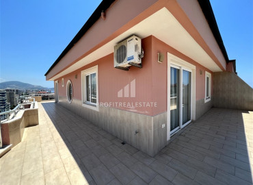 Duplex 3 + 1, with furniture and appliances, on the first coastline, Mahmutlar, Alanya, 250 m2 ID-9411 фото-16