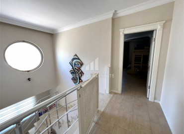 Duplex 3 + 1, with furniture and appliances, on the first coastline, Mahmutlar, Alanya, 250 m2 ID-9411 фото-17