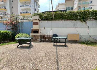Spacious two bedroom apartment 250m from the sea on the main street in Kestel ID-9414 фото-9}}