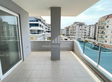 Spacious two bedroom apartment 250m from the sea on the main street in Kestel ID-9414 фото-29}}