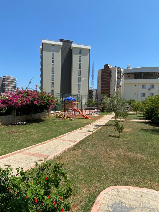 New 2+1 gasified apartment in a cozy residence in Yenishehir, Mersin ID-9450 фото-2