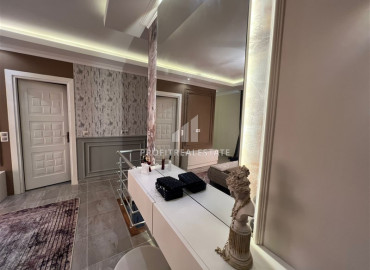 Недвижимость в 300м от моря: элегантный меблированный дуплекс 2+1, 125м² в Махмутларе ID-9454 фото-10