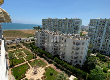 Two bedroom apartment in a residence with a swimming pool 150m from the sea in Mersin-Tece at an attractive price ID-9465 фото-1}}