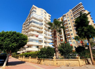 Furnished apartment, 2 + 1 layout, overlooking the sea and the park, Mahmutlar, Alanya, 115 m2 ID-9498 фото-1