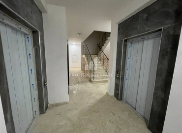 Трехкомнатная квартира с чистовой отделкой в новом комплексе на окончательном этапе строительства в Авсалларе ID-9515 фото-12
