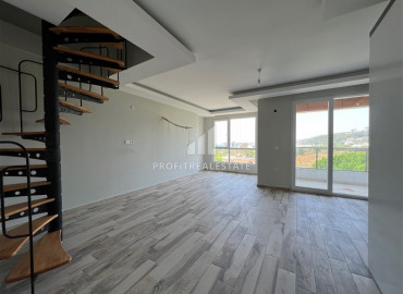 Stunning view duplex 2 + 1 in an urban-type house in the village of Incekum, 300m from the famous beach ID-9522 фото-3}}
