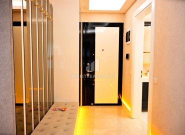 Elegant 2 + 1 apartment with designer interior in a new luxury residence in Mahmutlar ID-9630 фото-6