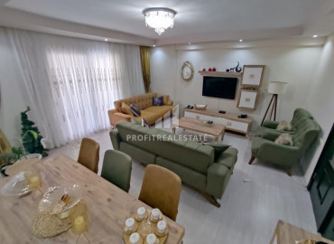 Great offer! Large apartment 3 + 1 with a separate kitchen in the center of the Mezitli district, Soli microdistrict ID-9636 фото-4