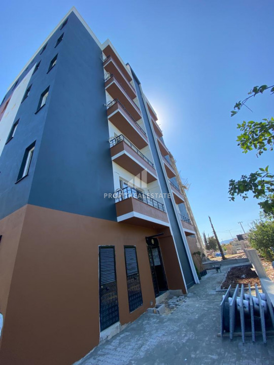 One-bedroom apartment, 40m², in a new residence 350 meters from the center of Tece, Mersin ID-9641 фото-2