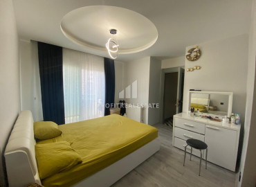 Квартира с двумя спальнями в резиденции с бассейном в районе Енишехир, Чифтликкёй ID-9663 фото-9}}