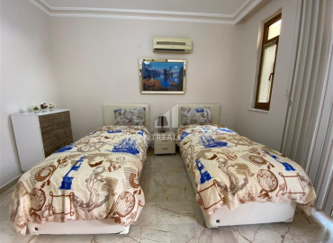 Меблированный садовый дуплекс с двумя спальнями, в ухоженном комплексе у моря в районе Махмутлар ID-9675 фото-16}}